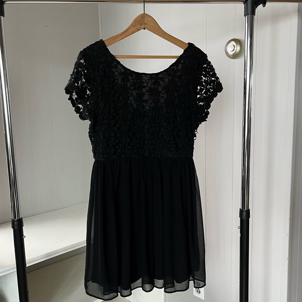 Francesca’s Black Dress